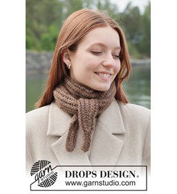 Sjaaltje Walnut Whirl Shawl gemaakt van Rondbreinaald nr 5