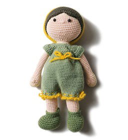 Pop met muts en overall gemaakt van Lana Grossa Cool Wool Baby