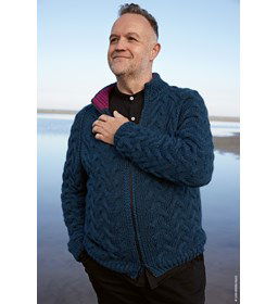 Herenvest met opstaande halsboord. gemaakt van Rits deelbaar