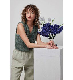 Damestop Kendra gemaakt van Boeken Lang Yarns