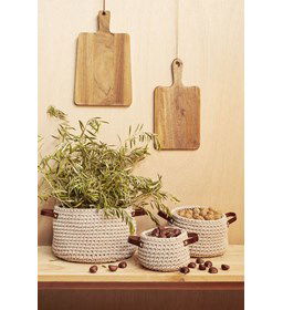 Mandjes gemaakt van DMC Nova Vita 12