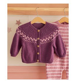 Babyvestje met ronde pas gemaakt van Phildar Phil Caresse