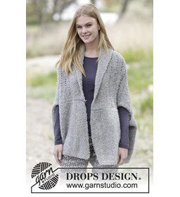 Gebreid vest met sjaalkraag gemaakt van DROPS Alpaca Boucle