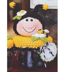 Miss bizzy bee gemaakt van Scheepjes Maxi Sweet Treat