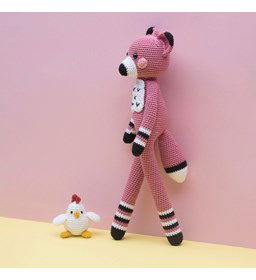 Feline de vos met kippetje