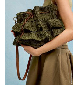 tas met gerimpelde randen gemaakt van Handwerk accesoires