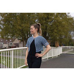 Bolero met korte mouwen gemaakt van Durable Starlux