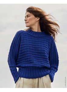 Breipatroon damestrui met vleermuismouwen gemaakt van Lana Grossa Cool Wool Big