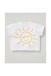 Breipatroon T-shirt voor baby met zonnetje van andere kant