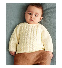 Babytrui met raglanmouwen gemaakt van knopen