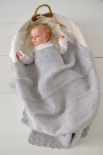 babydeken met sierrand