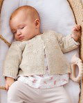 Breipatroon Babyvest met geborduurde bloemetjes