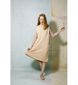 Dames jurk gemaakt van Lang Yarns Alpaca superlight