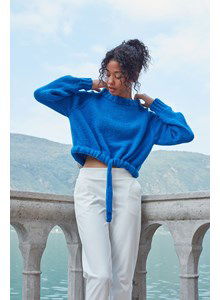 Korte damestrui met aansnoerkoord in taille