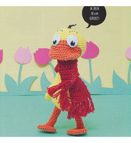 Vrolijke eend Alfred gemaakt van Scheepjes Catona 25 en 10 gram