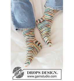 Gebreide sokken met boordsteek in Fabel sokkenwol gemaakt van Drops Fabel