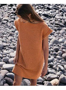 Rechte jurk met kort mouwtje