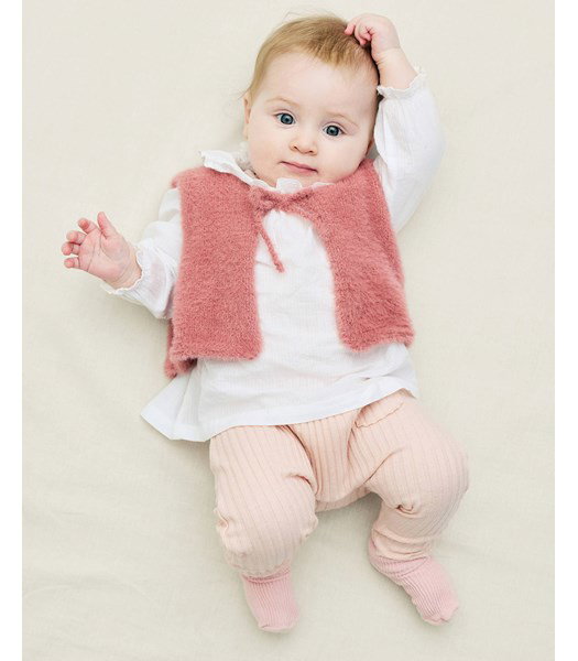 Breipatroon muwloos babyvestje Zalie