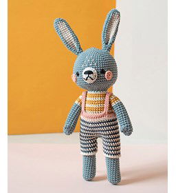 Gilbert Konijn gemaakt van Scheepjes Catona 50 - 100 gram