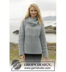Gehaakte trui met kantpatroon gemaakt van Drops Merino extra fine
