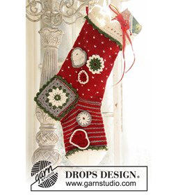 Gebreide en gehaakte Kerst sok  gemaakt van Drops Karisma