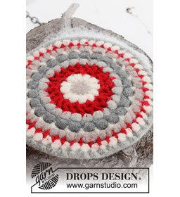 Zitmat in winterse kleuren gemaakt van Drops Snow - Eskimo