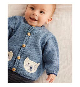 Babyvestje  met hoog halsboordje en knoopsluiting gemaakt van Phildar Phil merinos 3,5