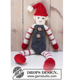 Kerstknuffel gemaakt van knopen