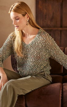 doorschijnende damestrui in kantpatroon