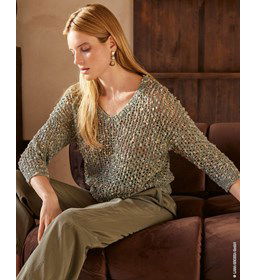 doorschijnende damestrui in kantpatroon gemaakt van Breinaalden zonder knop