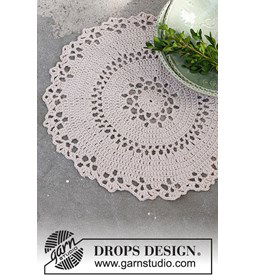 Kerst Kleedje gemaakt van Drops Belle