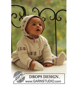 Vest, mutsje en sokken gemaakt van Drops Alpaca