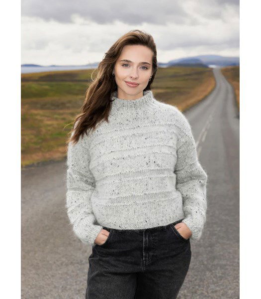 Breipatroon damestrui met opstaande halsboord