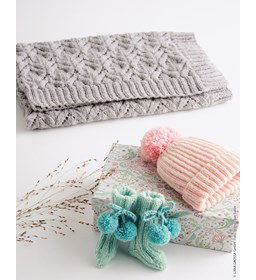 Babydeken met bladvormig kabelpatroon