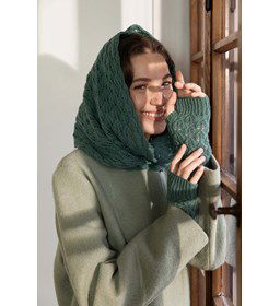 Loop in kantpatroon gemaakt van Lang Yarns Cashmere Lace