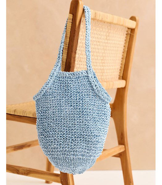 Breipatroon Tas lou in gebreid in grove ribbelsteek