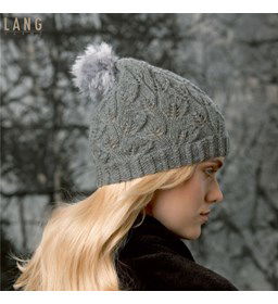 Muts met kabels gemaakt van Lang Yarns Soft Hair (op=op)