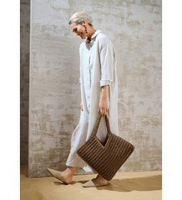 gekantelde vierkante tas gemaakt van Lana Grossa Glamour