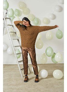 Damestrui met kabelpatroon