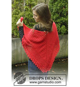 Gebreide omslagdoek  gemaakt van Drops Alpaca