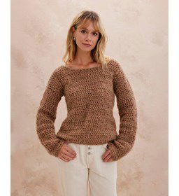 Damestrui met wijde hals gemaakt van Phildar Phil Mohair Soie Lurex