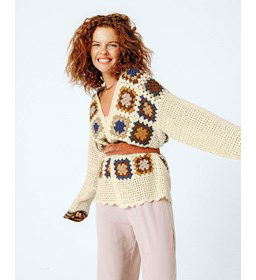 Meerkleurig gehaakt vest met ceintuur gemaakt van Phildar Phil Partner 3,5