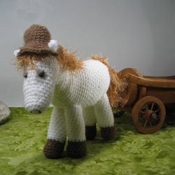 Haakpatroon paard met hoed