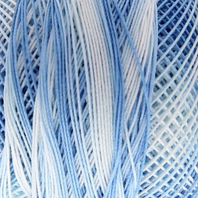 DMC special dentelles no. 80 - 0067 zeer licht naar licht blauw