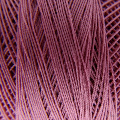 DMC special dentelles no. 80 - 3688 donker oud roze