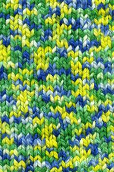 Lang Yarns Andina 738.0016 groen blauw op=op 