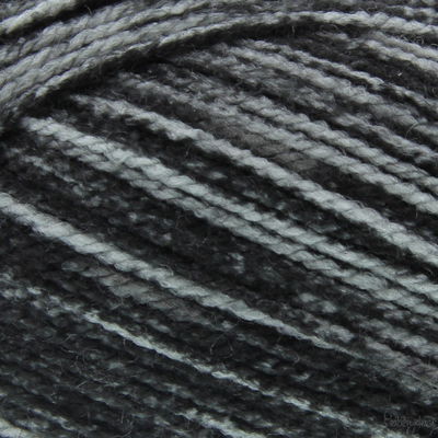 Scheepjes Velvet 841 Kelly - zwart op=op uit collectie 