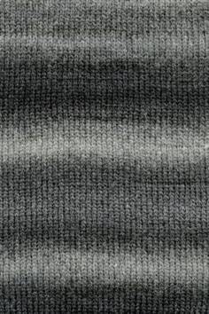 Lang Yarns Novena color 930.0070