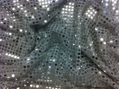 Stof met rondjes 900 zilver 1 meter op=op 