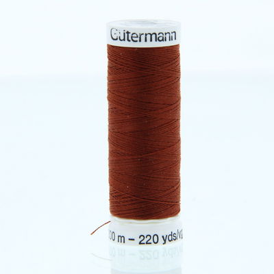Gutermann 227 Naaigaren rood bruin op=op uit collectie 